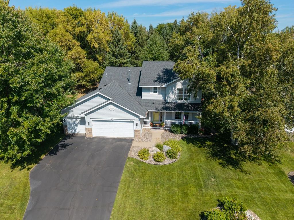 8106 Greenbriar Lane, Woodbury