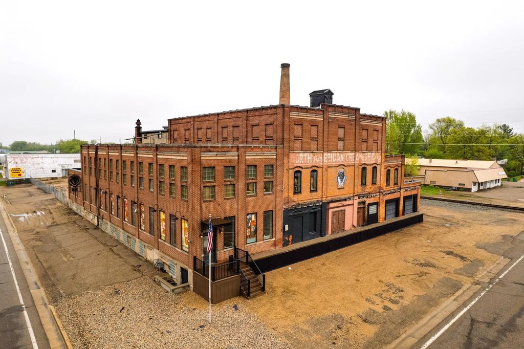 801 6th Avenue E, Alexandria