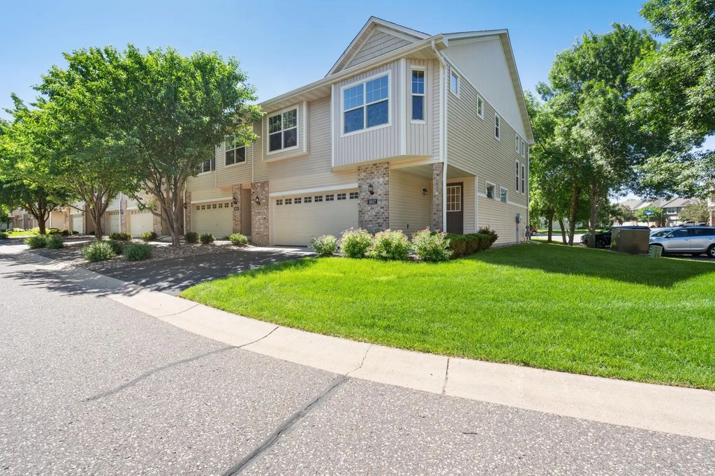 11627 Prospect Curve, Woodbury