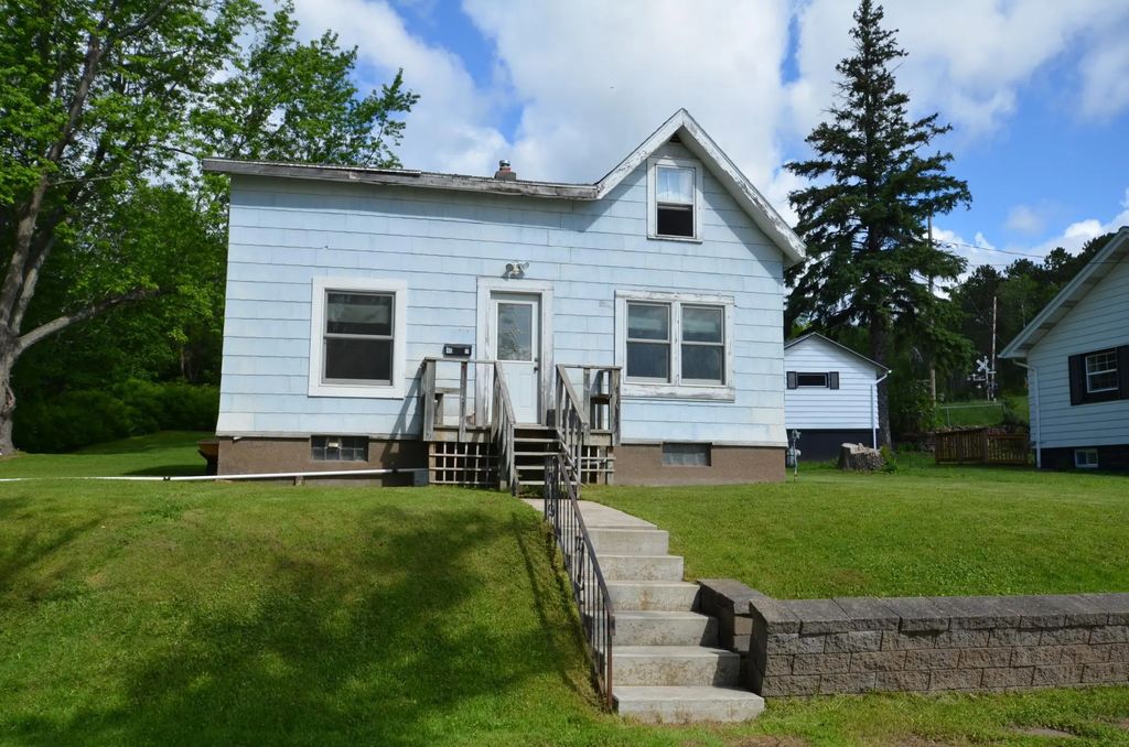 4011 W 9th Street, Duluth
