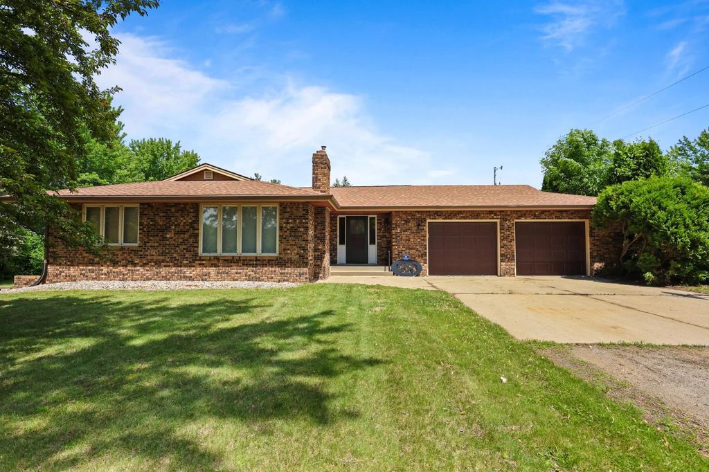 1991 55th Street Ne, Sauk Rapids