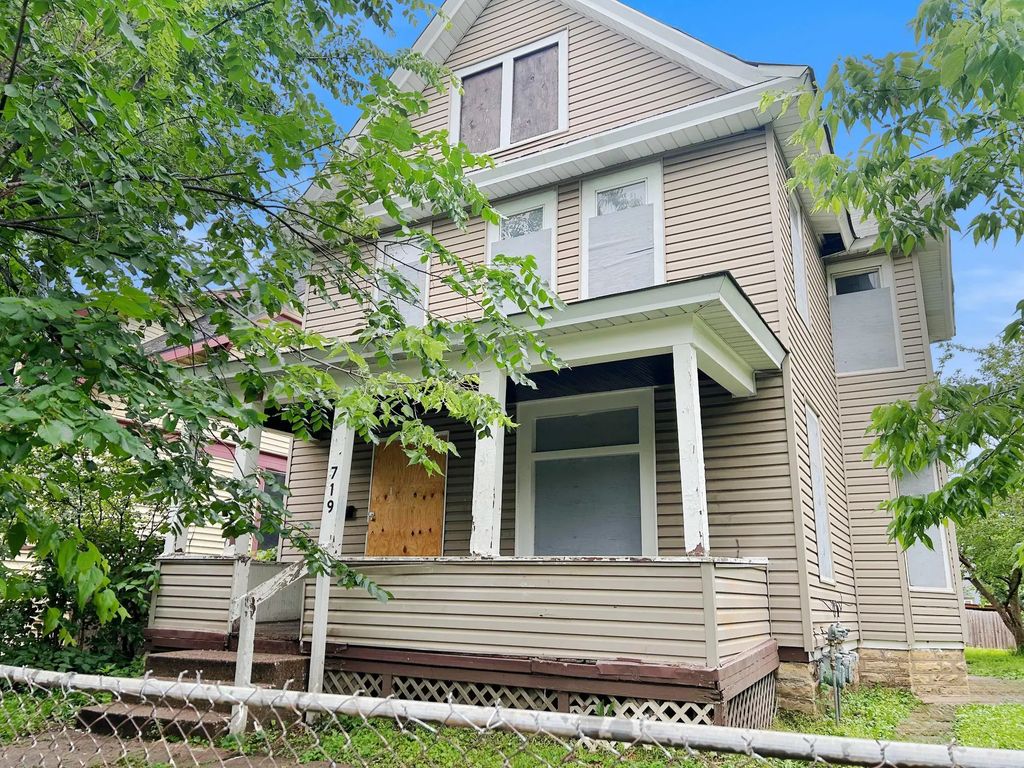 719 Sherburne Avenue, Saint Paul