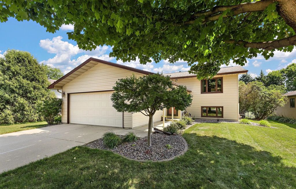 5612 Clearwater Road Nw, Rochester
