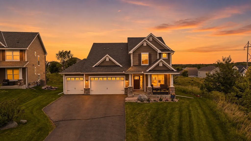 9684 7th Street N, Lake Elmo