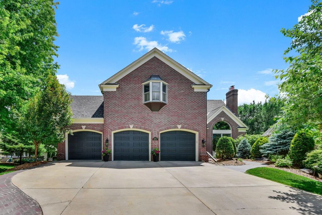 6511 Belmore Lane, Edina