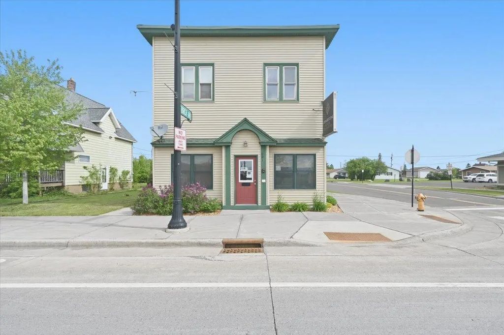 601 Belknap Street, Superior