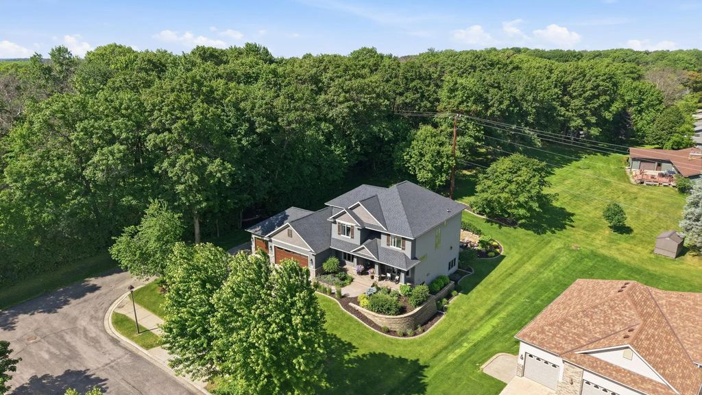 2035 Temminck Road, Saint Cloud