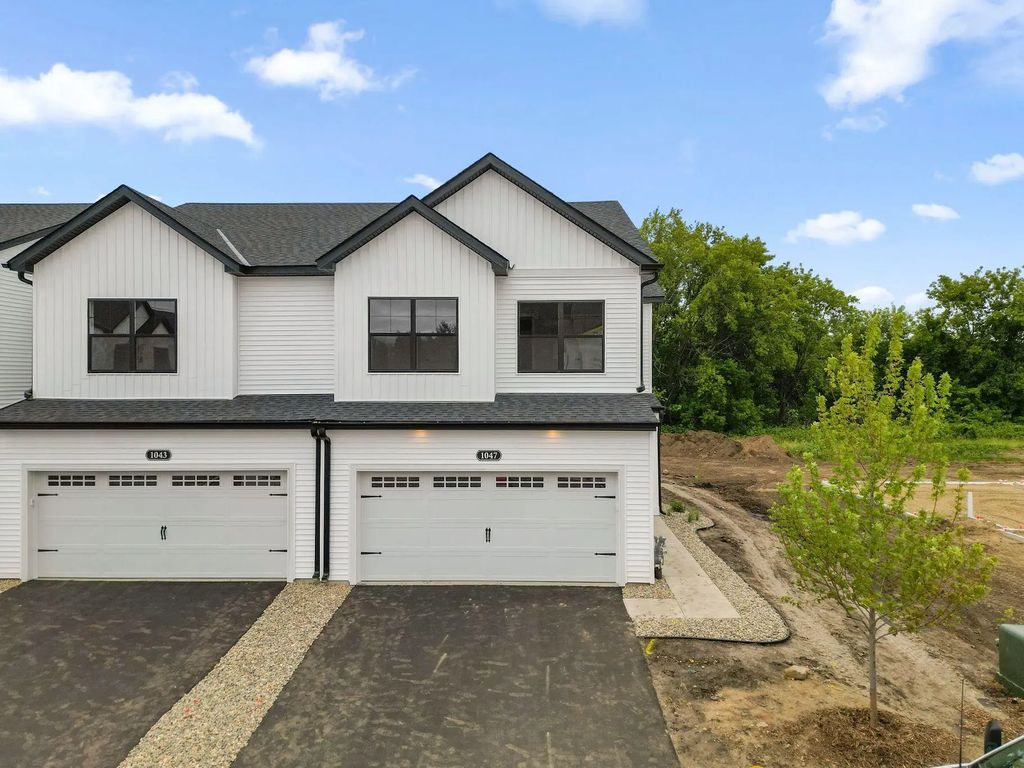 1027 130th Court E, Rosemount