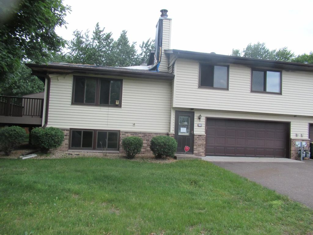 7853 85th Court N, Brooklyn Park