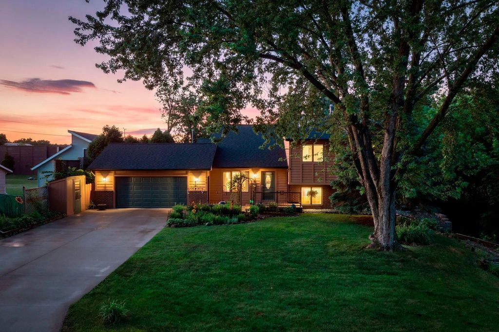456 Vadnais Road, Vadnais Heights