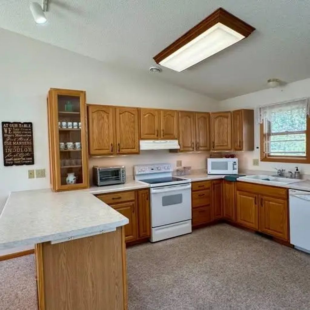 21304 Farm View Drive, Park Rapids