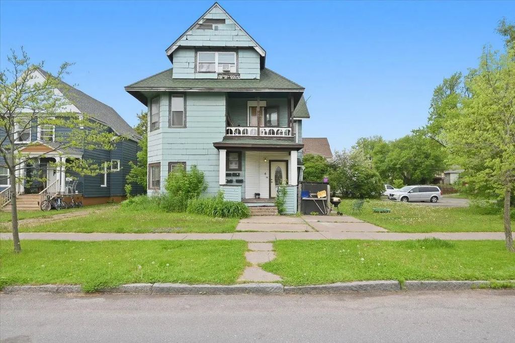 1605 Hughitt Avenue, Superior