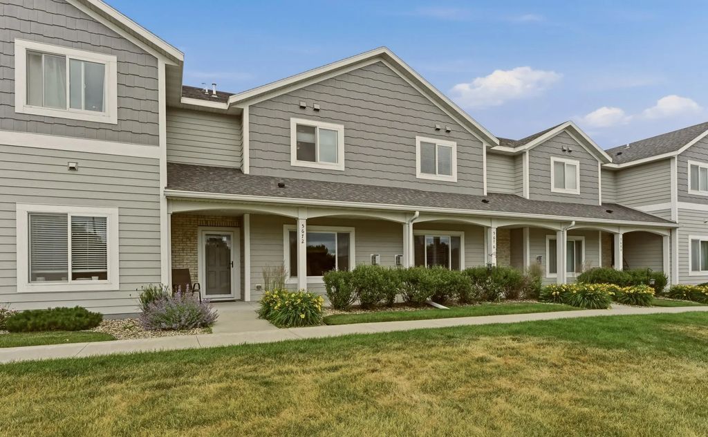 5672 Harvest Moon Boulevard Nw, Rochester