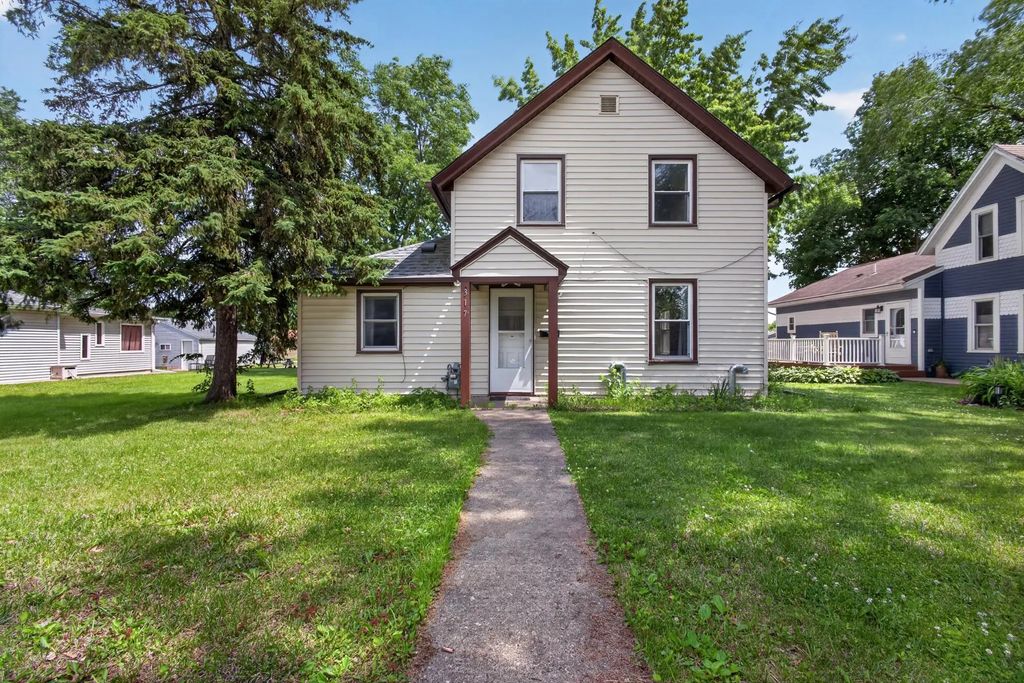 317 S 4th Street, Le Sueur