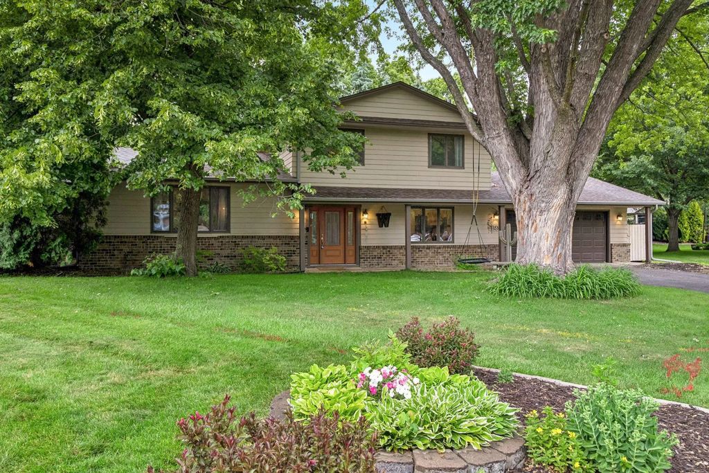3970 Yorktown Lane N, Plymouth