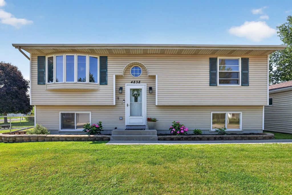 4838 11th Court Nw, Rochester
