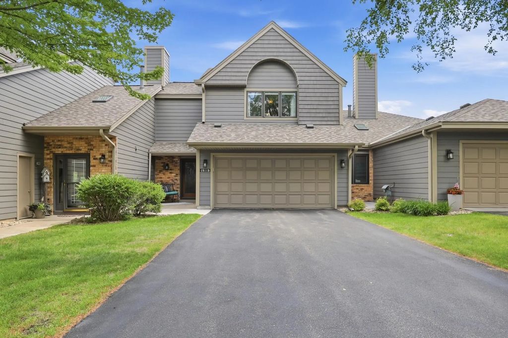 18118 Judicial Way N, Lakeville