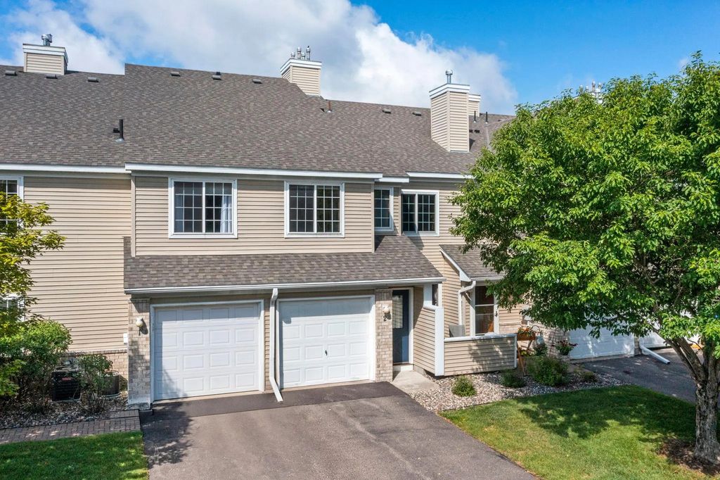 2225 Ranchview Lane N 2, Plymouth