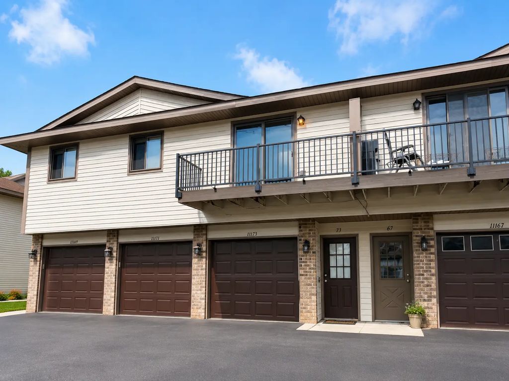 11173 Edgewood Circle N, Champlin