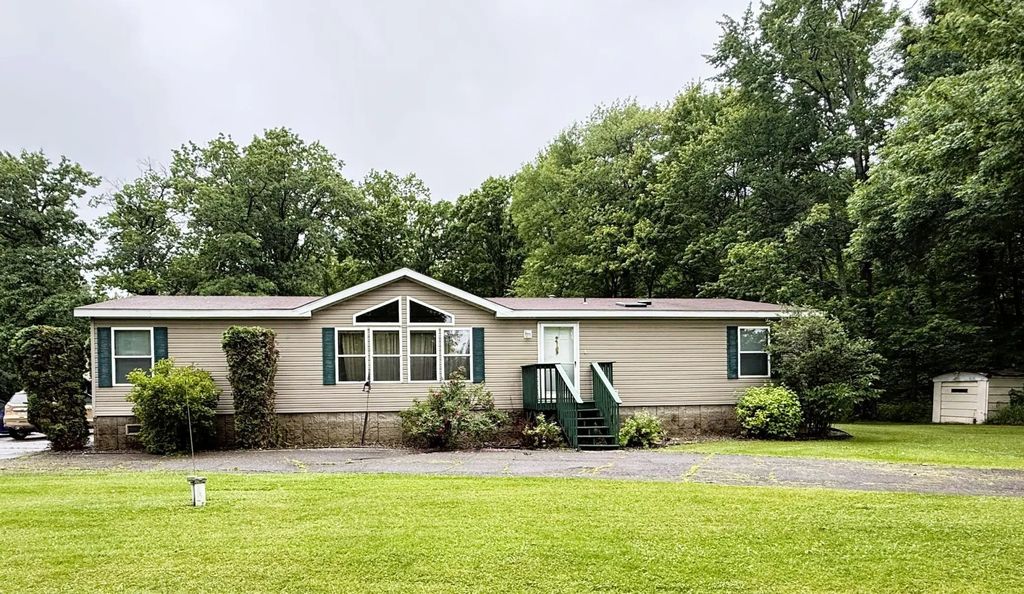38563 100th Avenue, Onamia