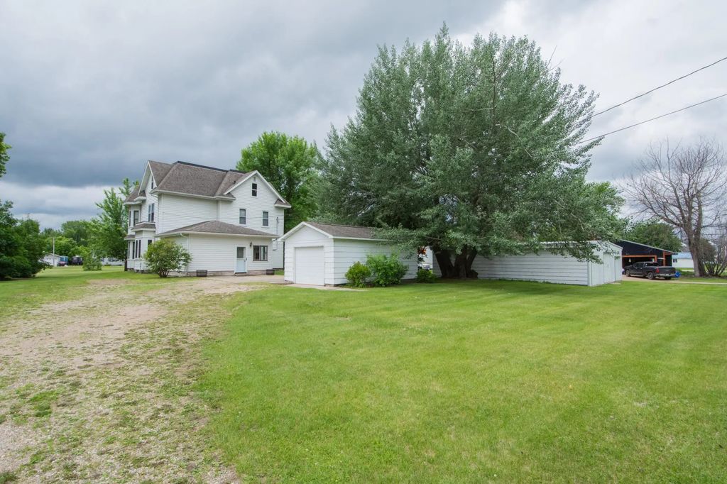 204 3rd Avenue E, Gary