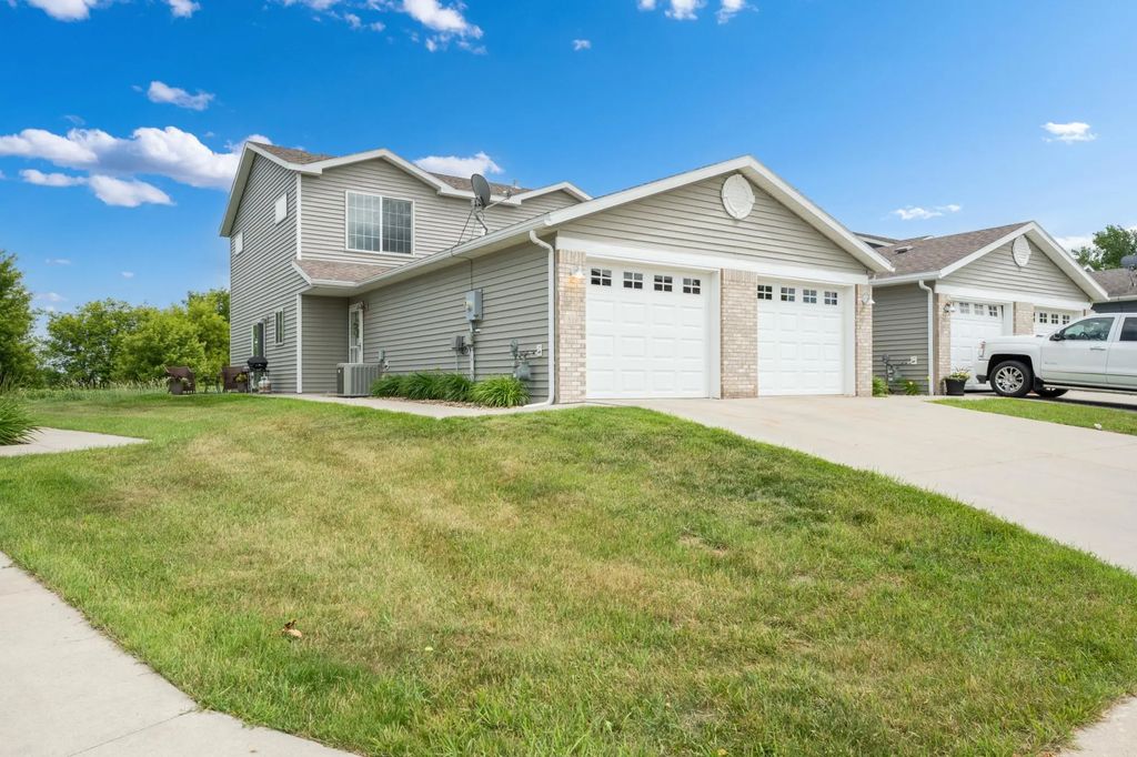 519 Pointe Court Sw, Rochester