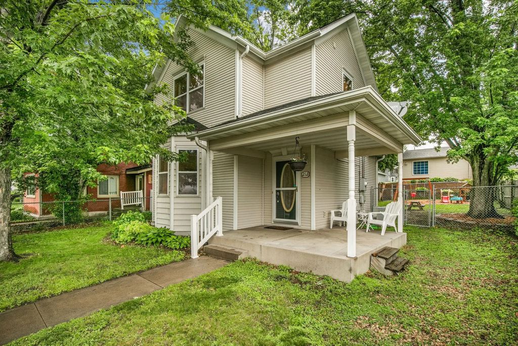 212 3rd Avenue N, Sauk Rapids