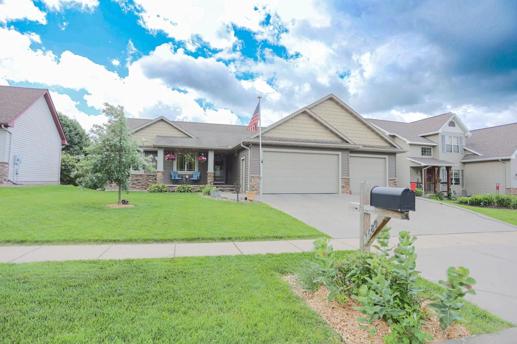1680 Valley Quail Drive, River Falls