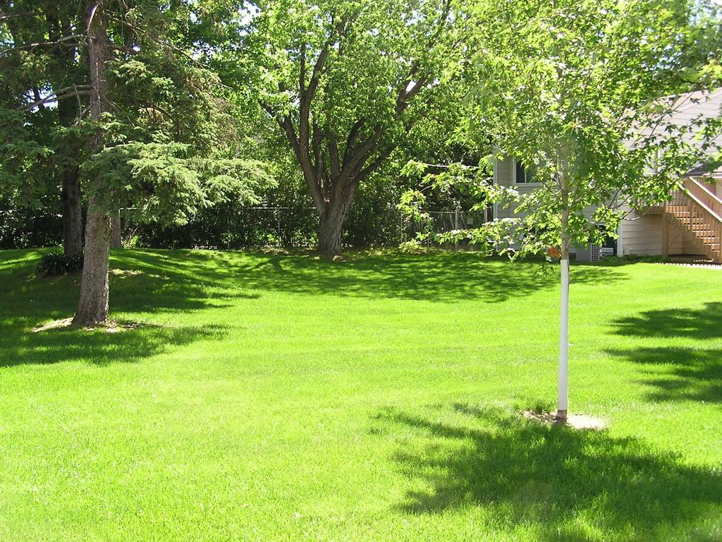 2041 103rd Avenue Nw, Coon Rapids