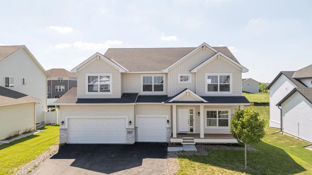18277 Glacier Way, Lakeville