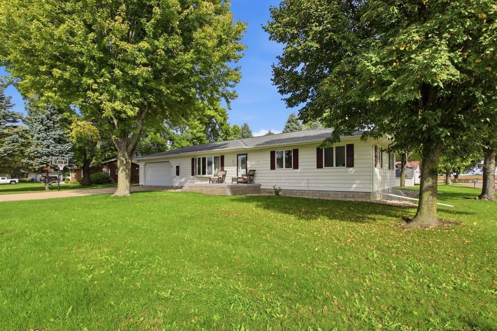 1365 7th Street, Dawson
