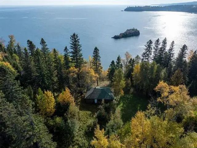 4892 Mn-61, Silver Bay