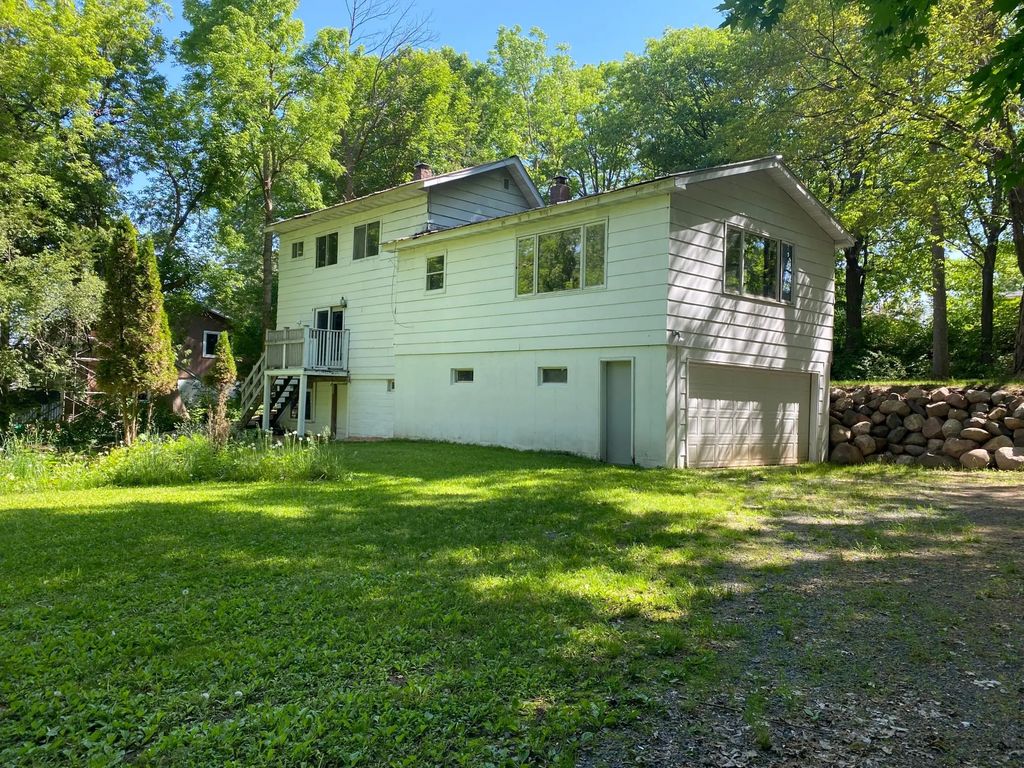 408 Coon Avenue S, Frederic