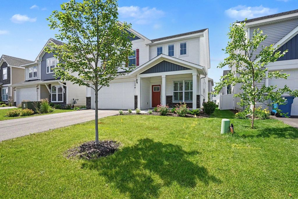 1174 150th Street W, Rosemount