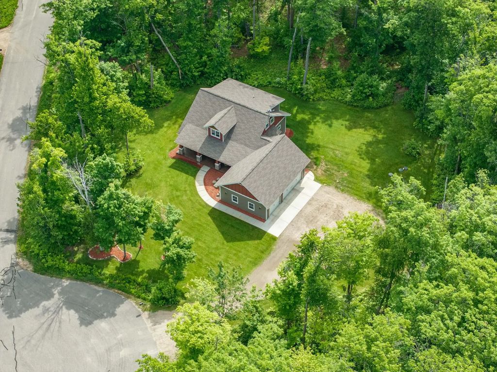 19195 Kathryn Avenue, Grand Rapids