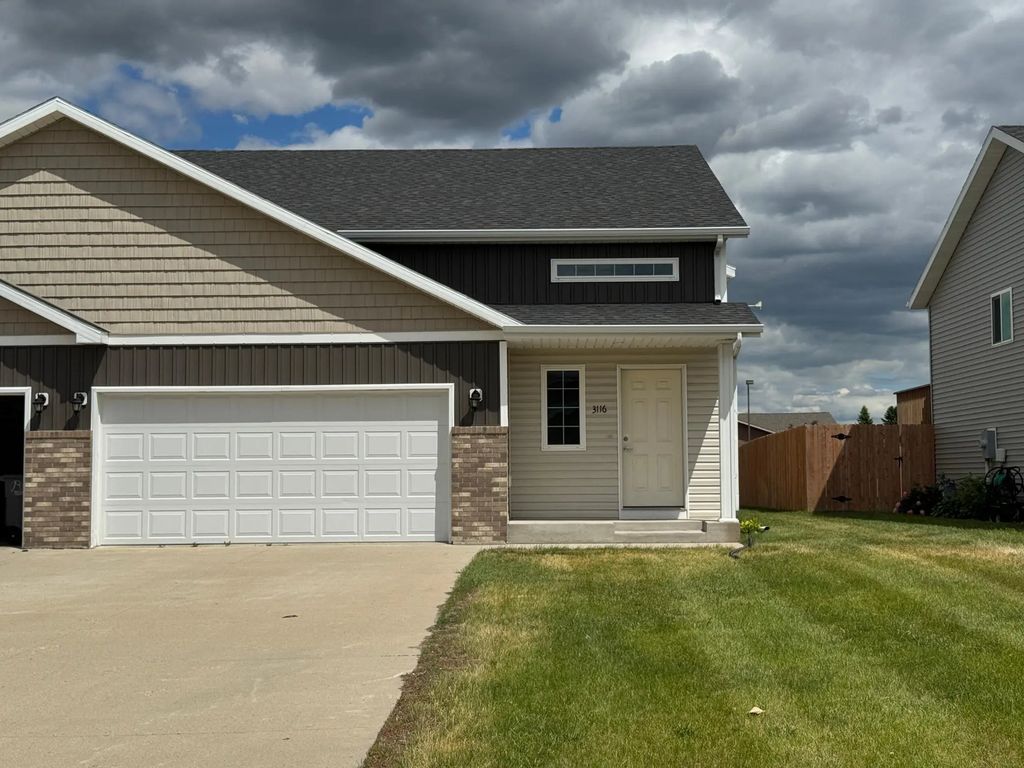 3116 27th Street S, Moorhead