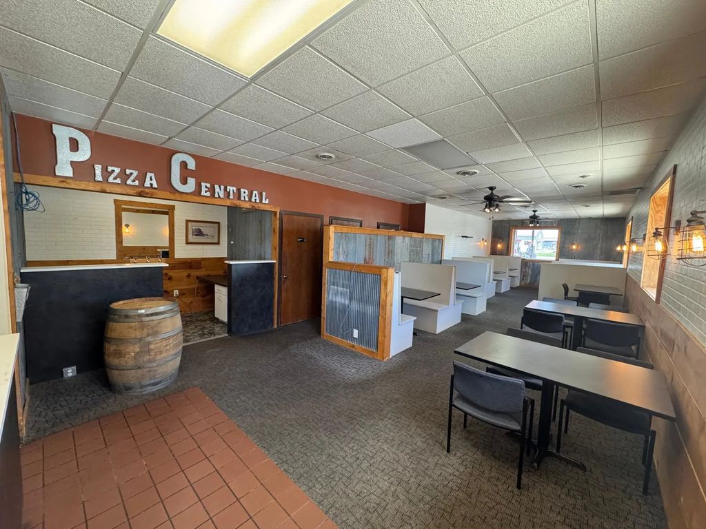 110 Central Avenue S, Milaca