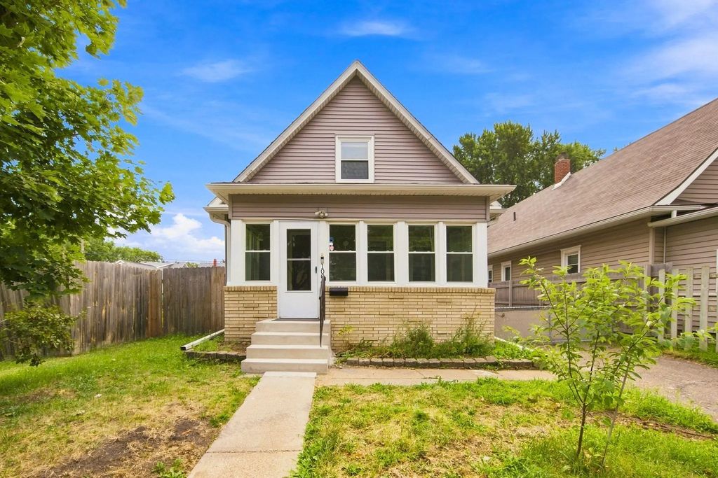 1004 Western Avenue N, Saint Paul