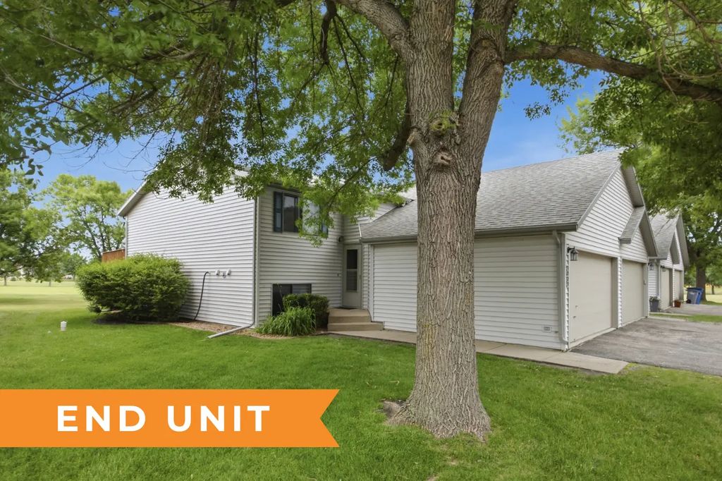 2830 32nd Street S, Moorhead