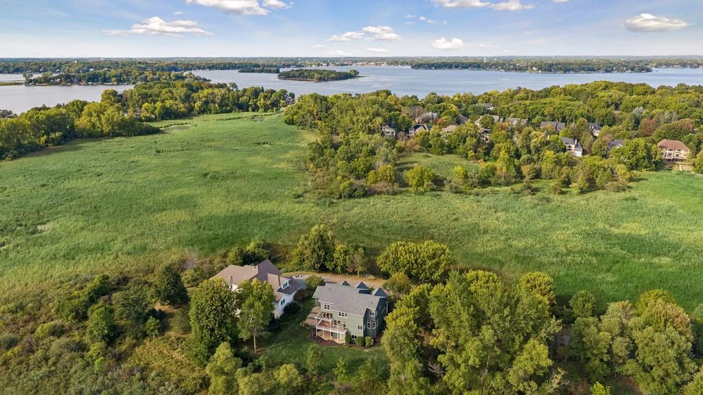 27125 Marsh Pointe Court, Shorewood