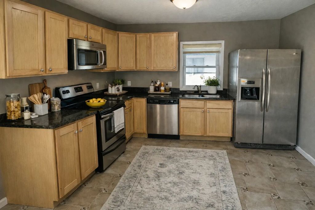 4252 Monroe Street Ne, Columbia Heights