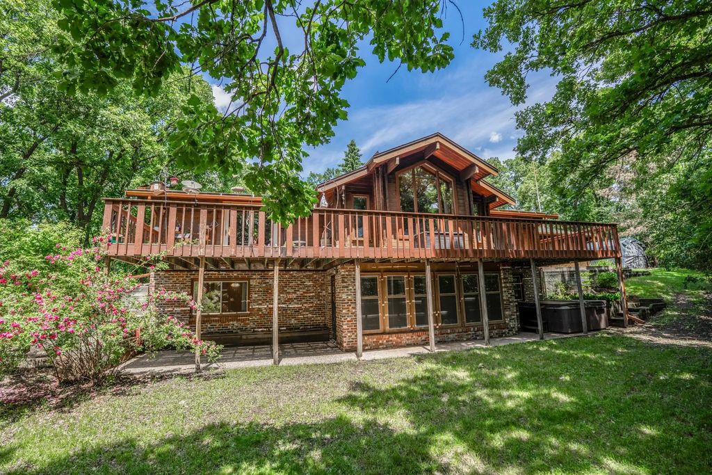 21550 149th Street Ne, Hawick
