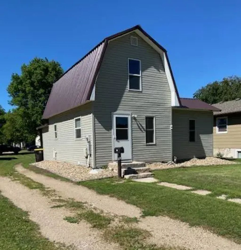 872 12th Street, Windom