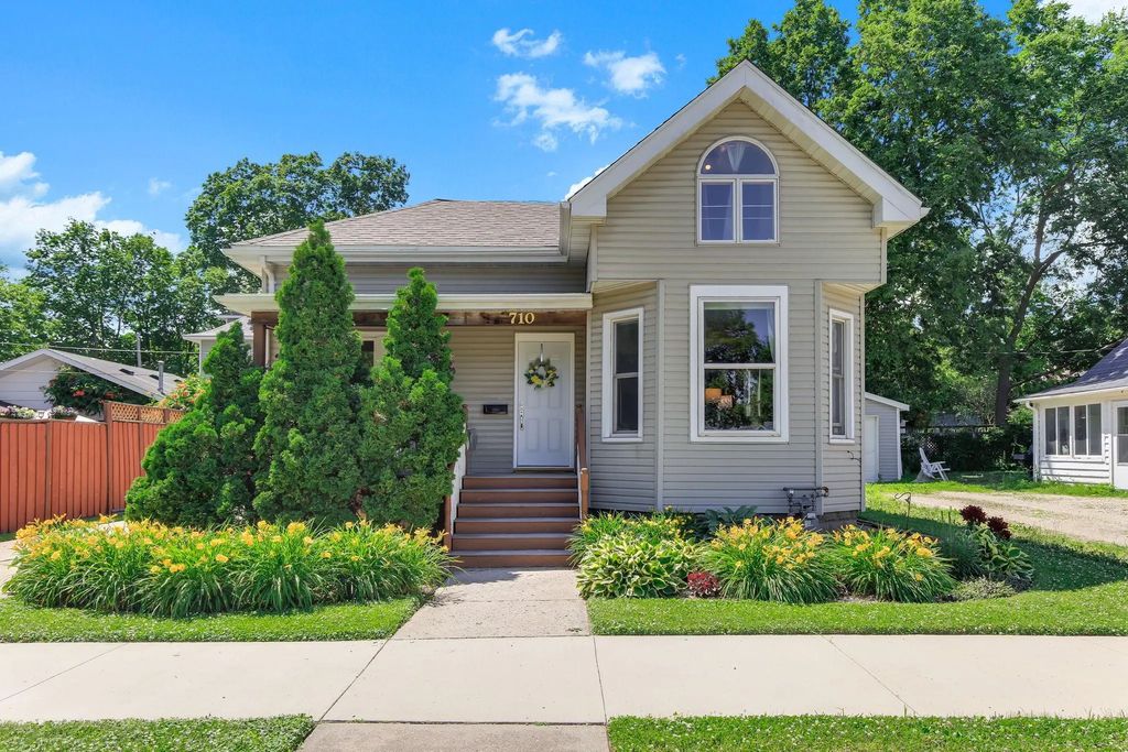 710 1st Avenue Nw, Faribault