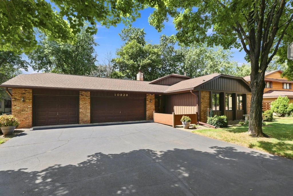 10828 Butternut Street Nw, Coon Rapids