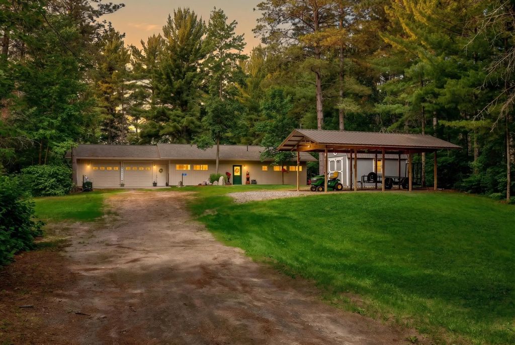 5870 Fledgling Way Drive Nw, Walker