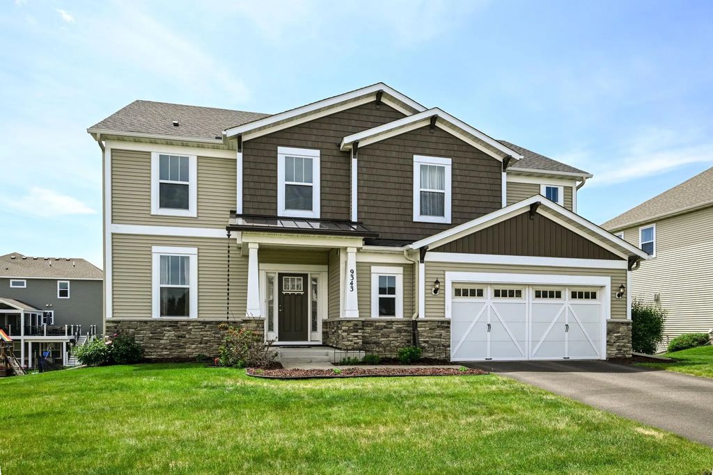 9343 Compass Pointe Road, Woodbury