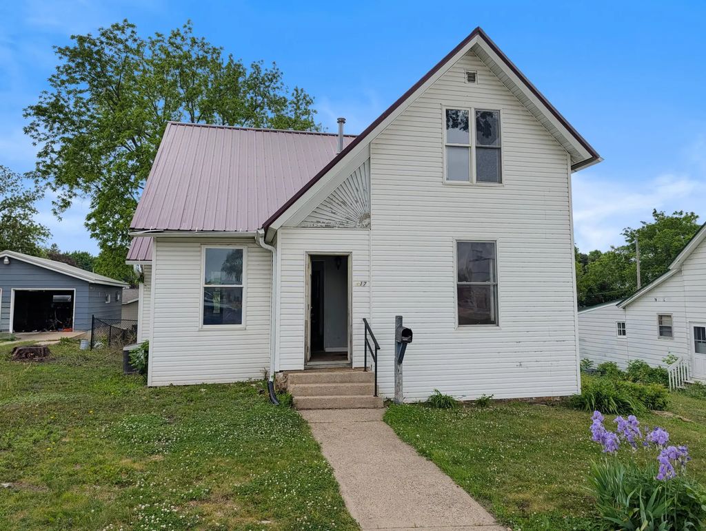 117 E Grant Street, Spring Valley