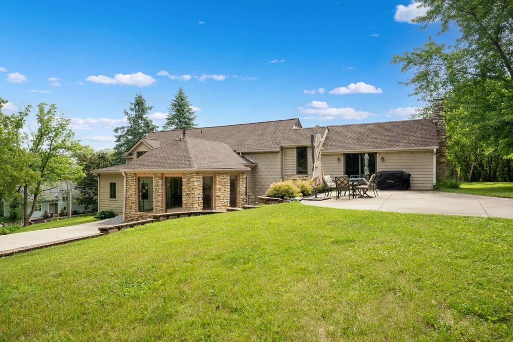 2418 5th Street Sw, Rochester