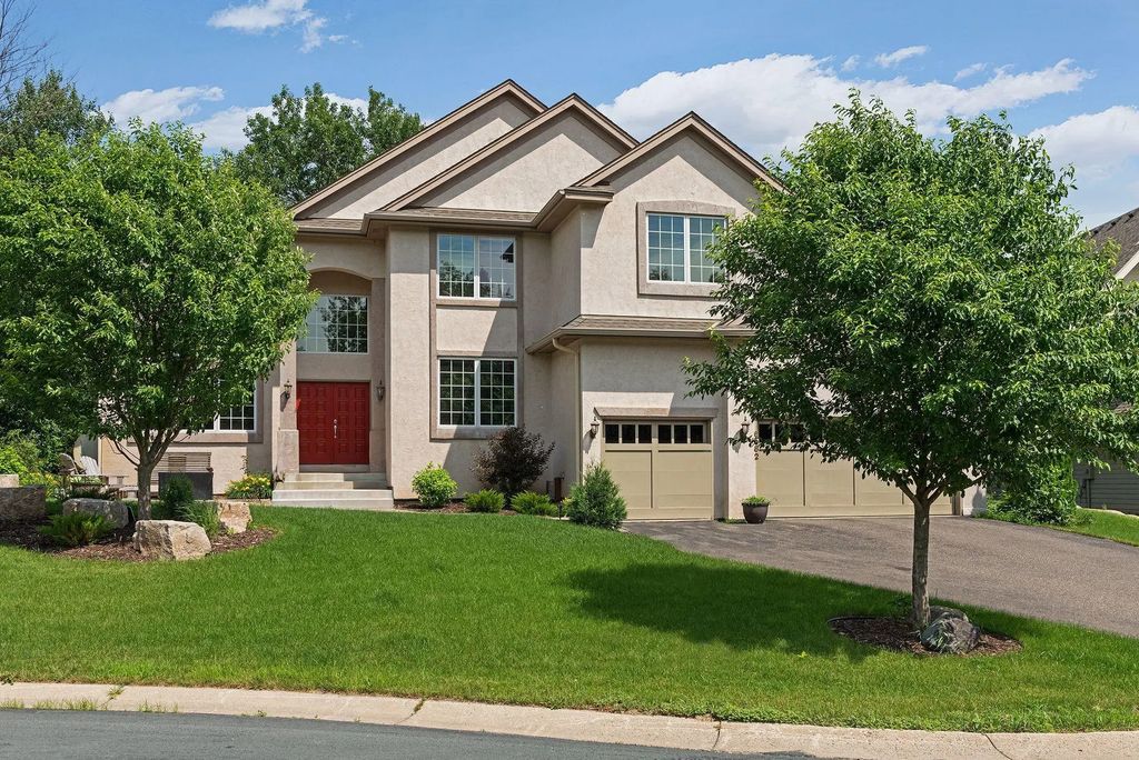 6582 Willow Court, Minnetrista